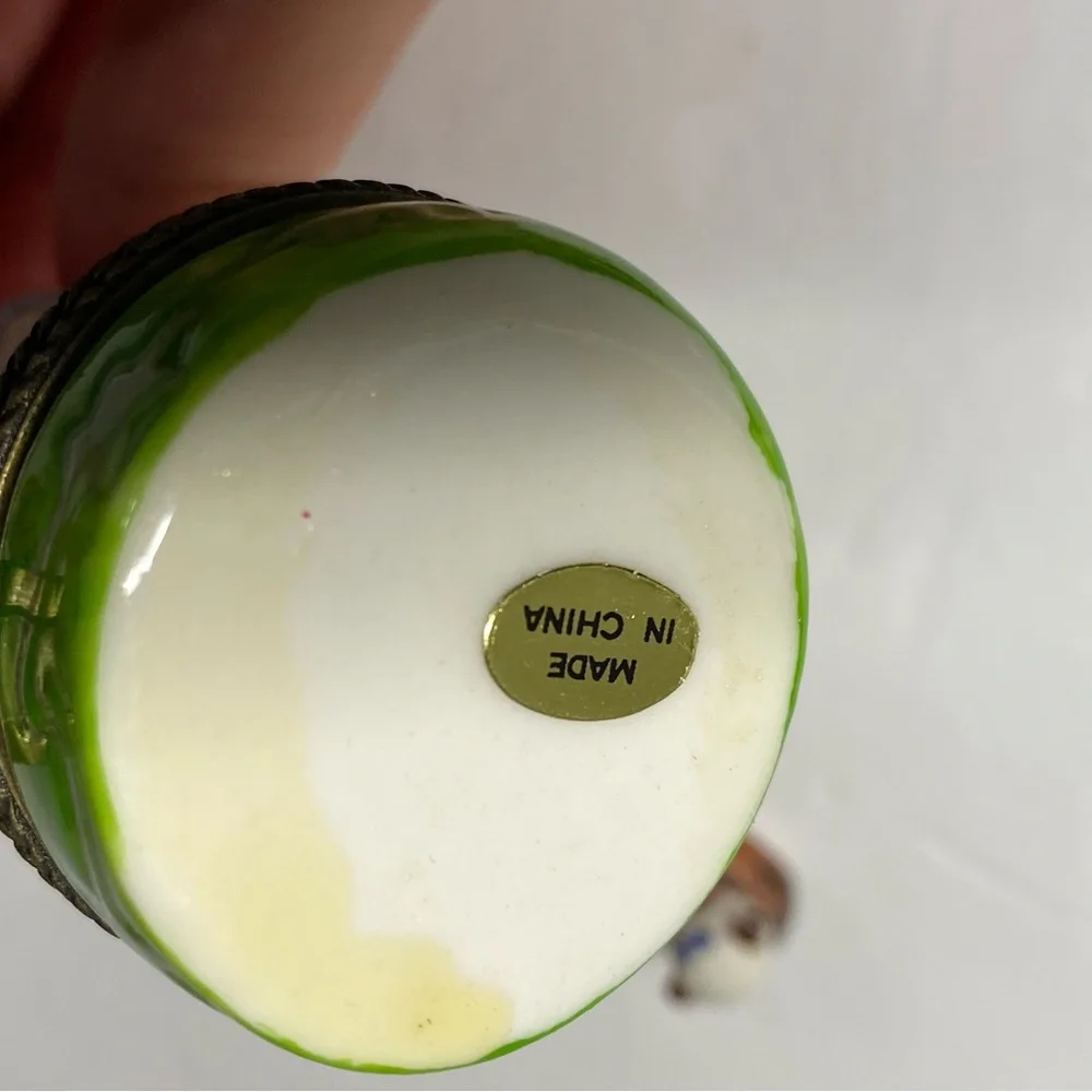 Vintage Trinket Box Hinged Porcelain "Little Red Riding Hood w/Tiny Wolf - Picture 2 of 6